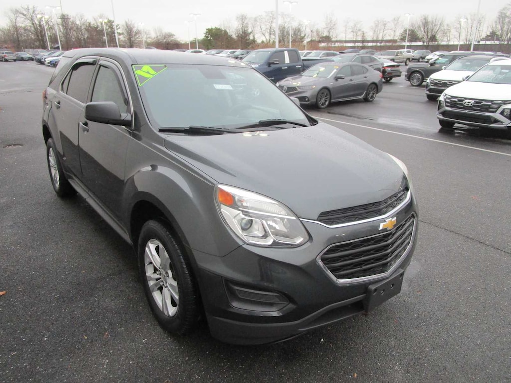 Used 2017 Chevrolet Equinox LS SUV