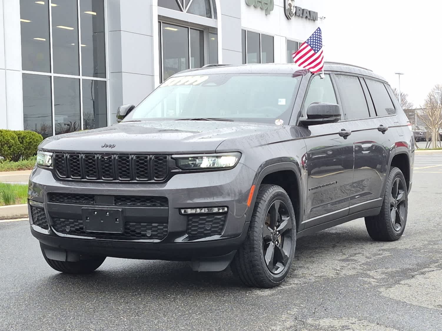 2023 Jeep Grand Cherokee L Limited 4x4's photo