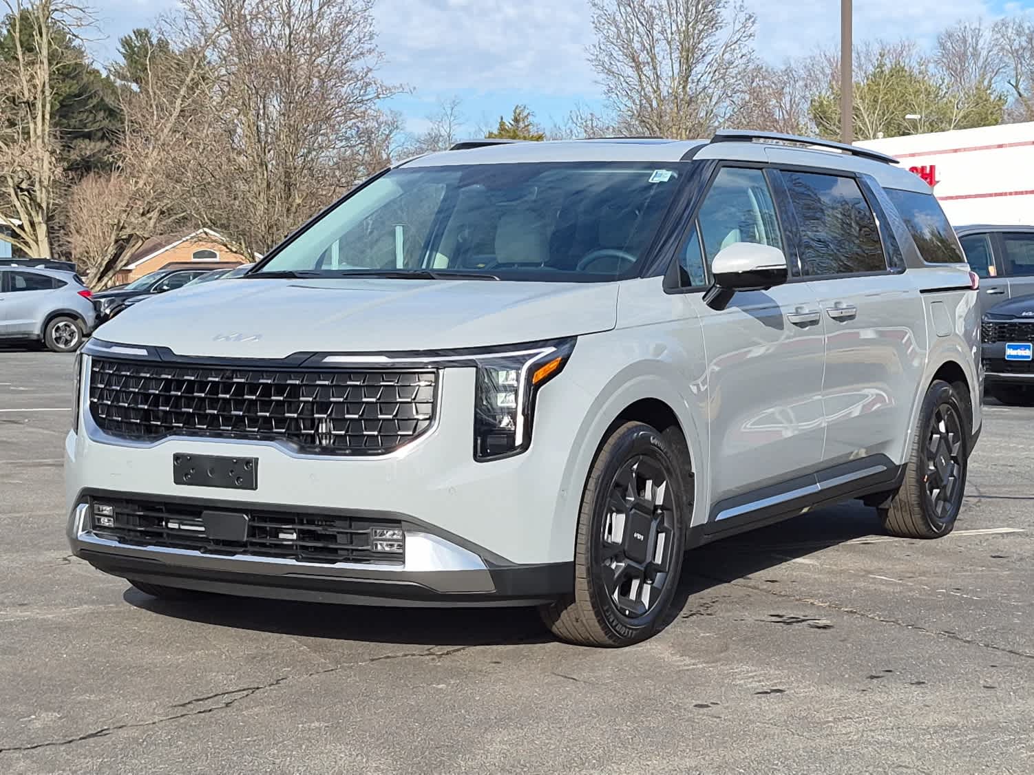 2026 Kia Sedona SX HEV's photo