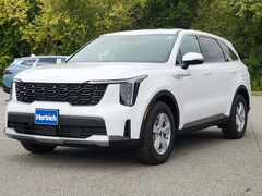 2026 Kia Sorento LX FWD