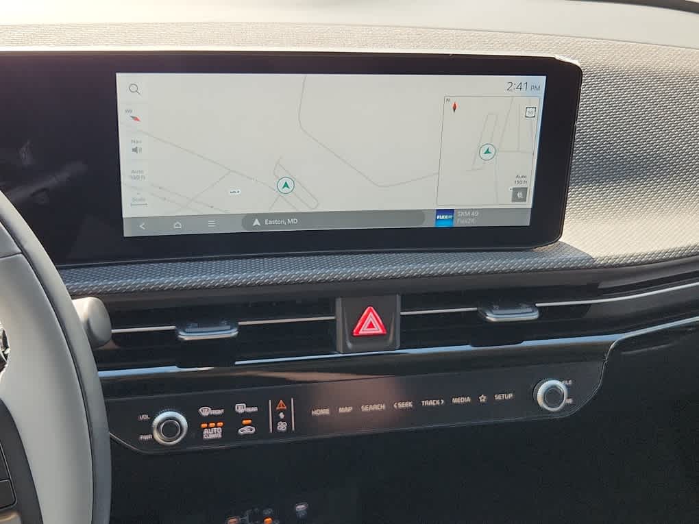 2025 Kia EV6 Wind - Photo 13