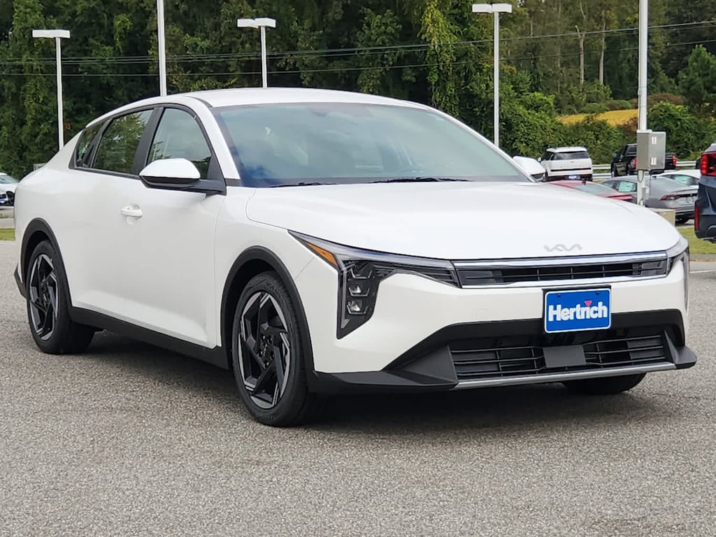 New 2025 Kia K4 EX FWD