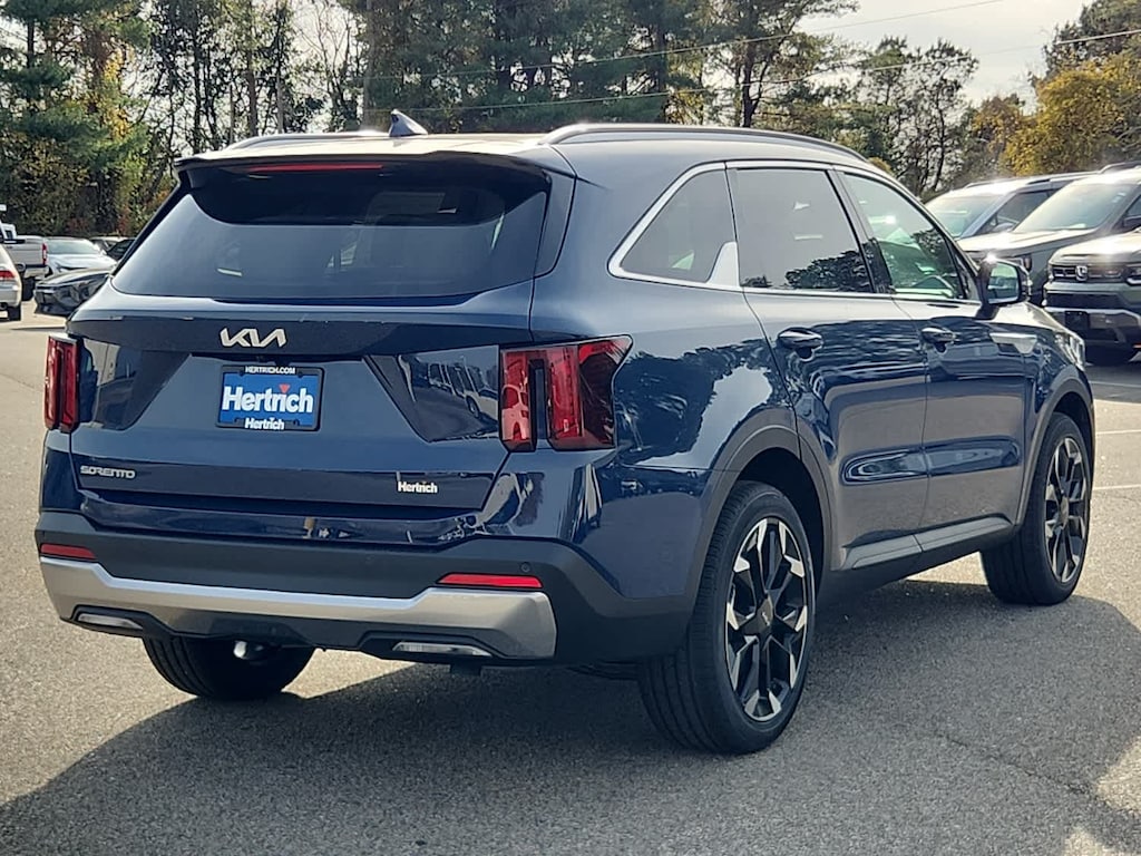 New 2026 Kia Sorento EX FWD