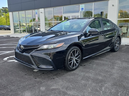 2022 Toyota Camry SE Auto (Natl)