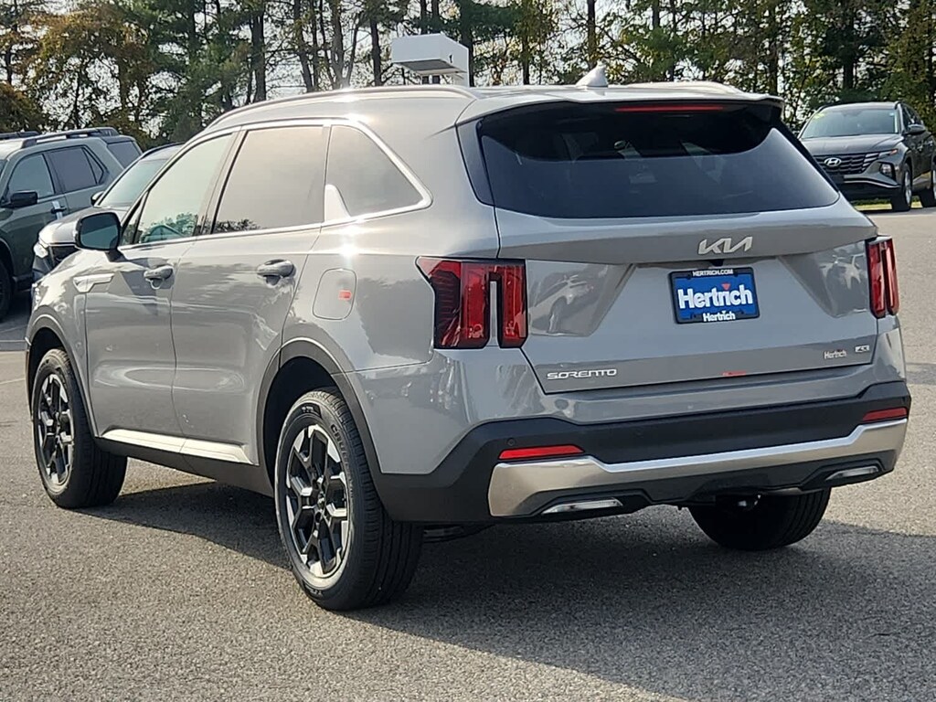 New 2026 Kia Sorento S AWD