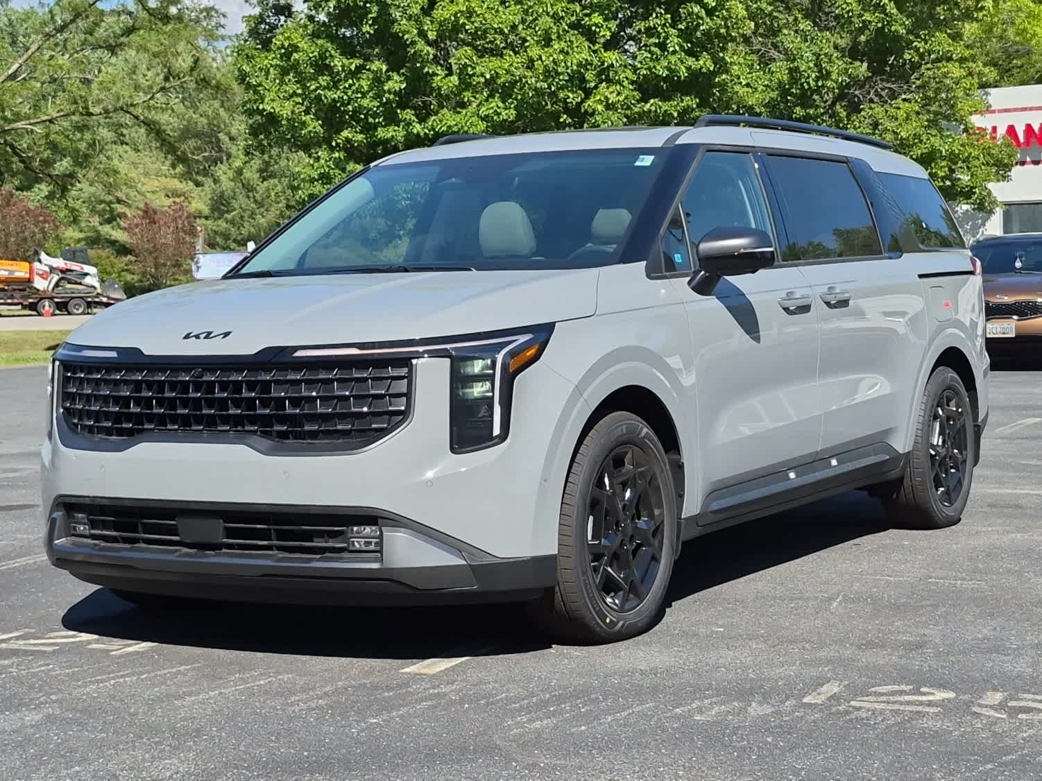 2026 Kia Sedona SX HEV's photo