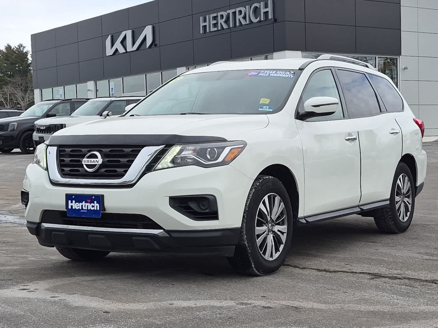 2020 Nissan Pathfinder S