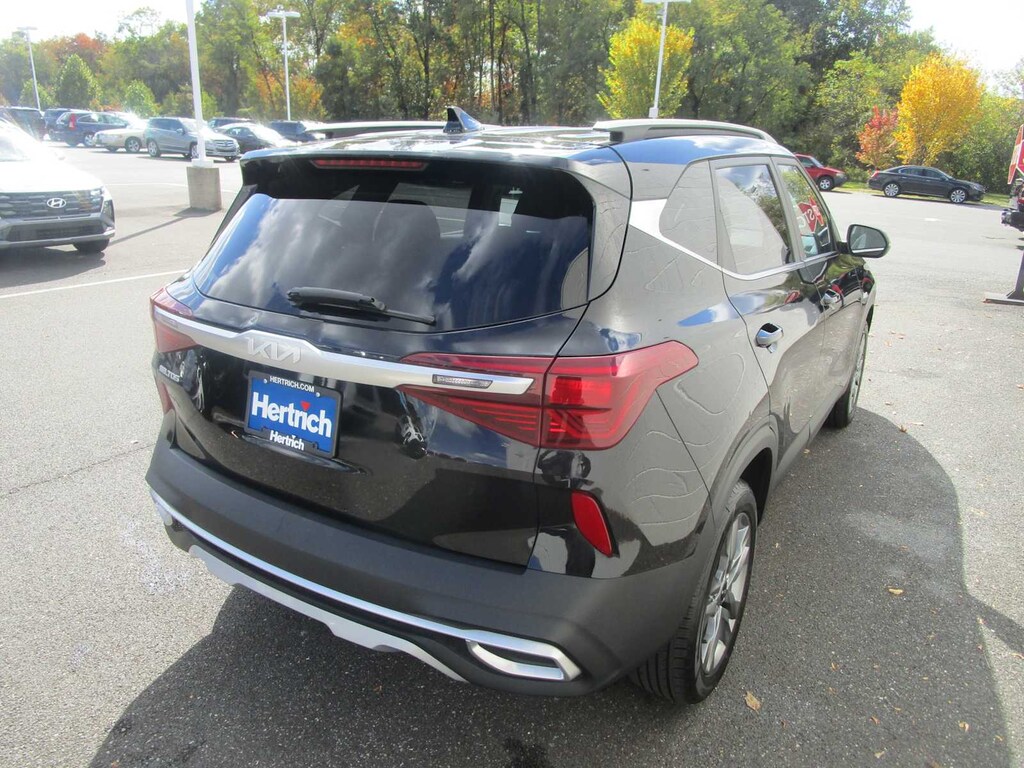 Used 2023 Kia Seltos S IVT AWD
