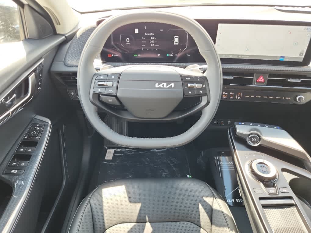 2025 Kia EV6 Wind - Photo 8
