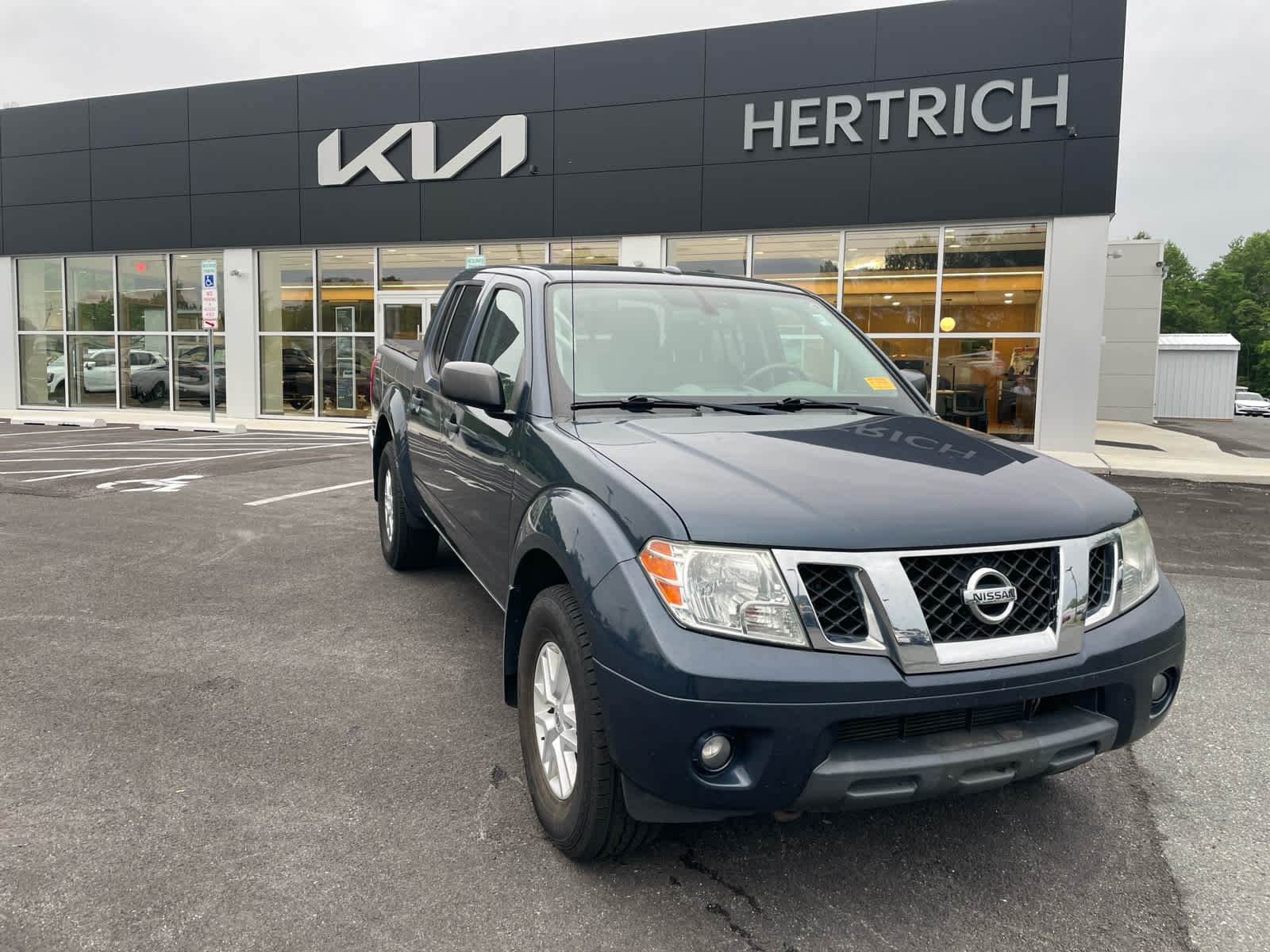 2018 Nissan Frontier 4.0 SV Crew Cab 4X4 AT SWB's photo