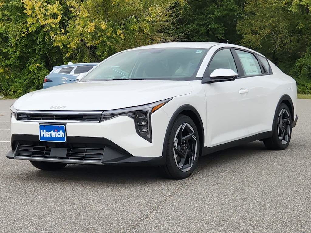New 2025 Kia K4 EX FWD
