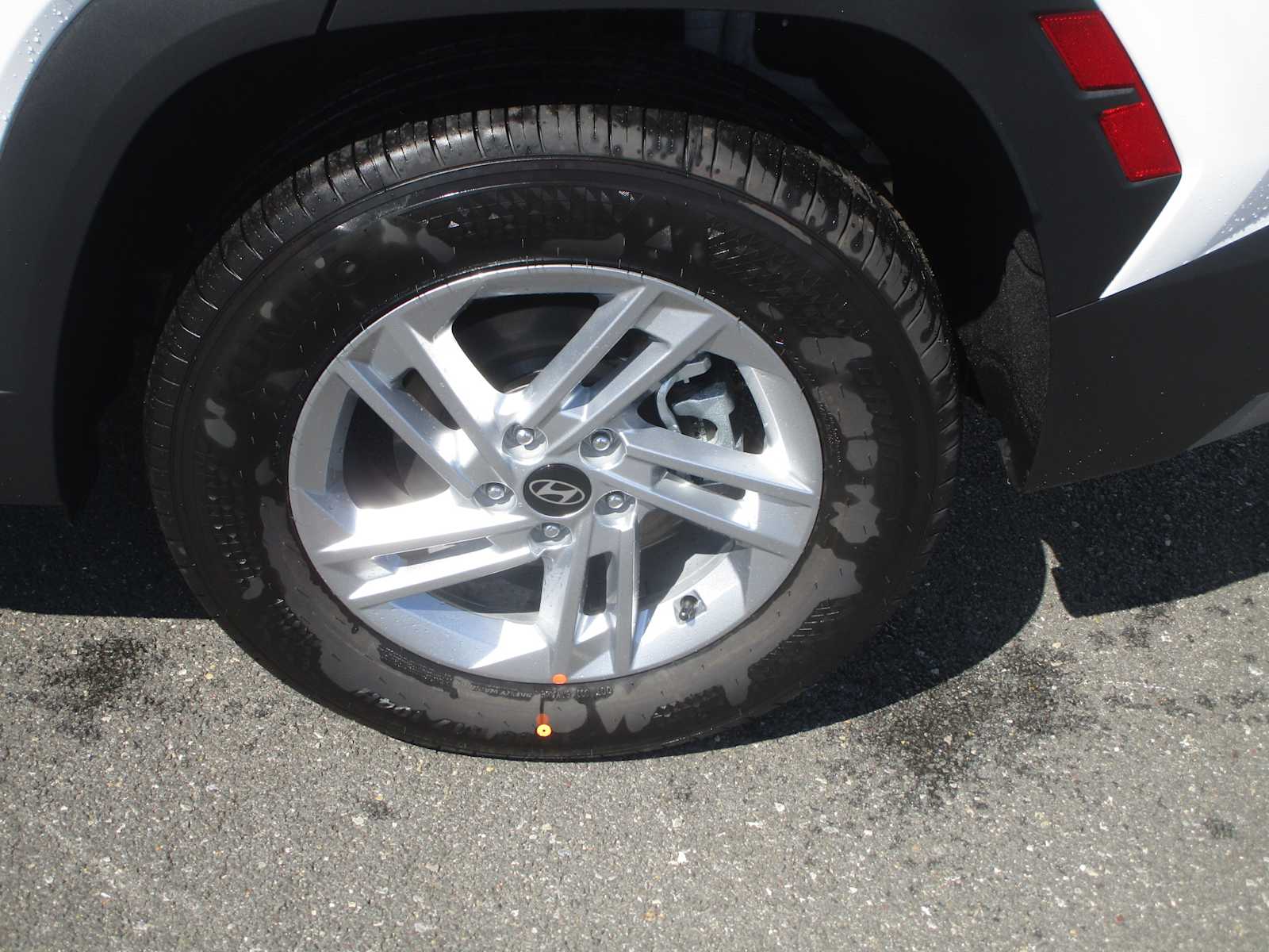 2026 Hyundai Tucson SE - Photo 9