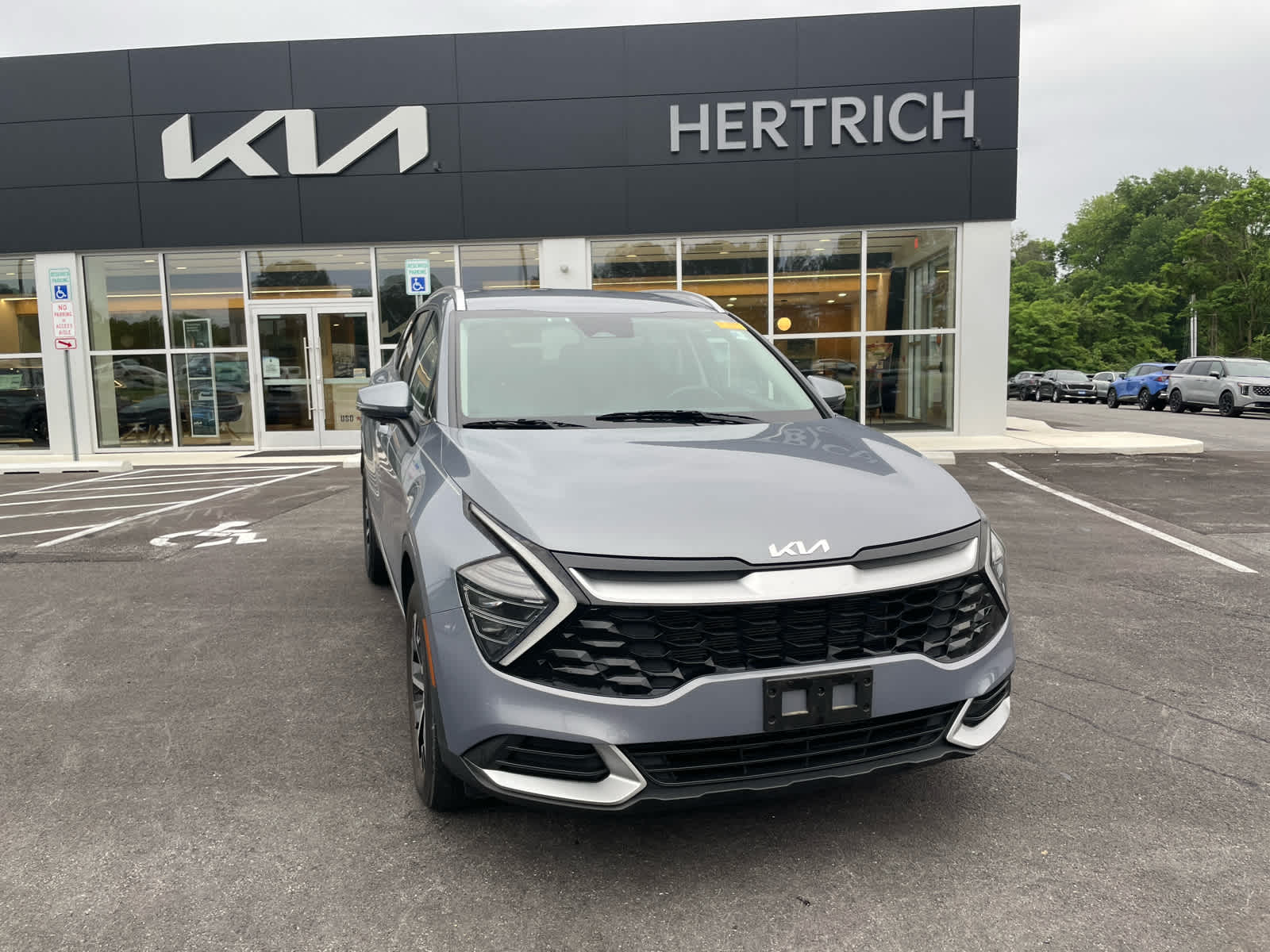 2024 Kia Sportage 2.5 EX AT AWD's photo