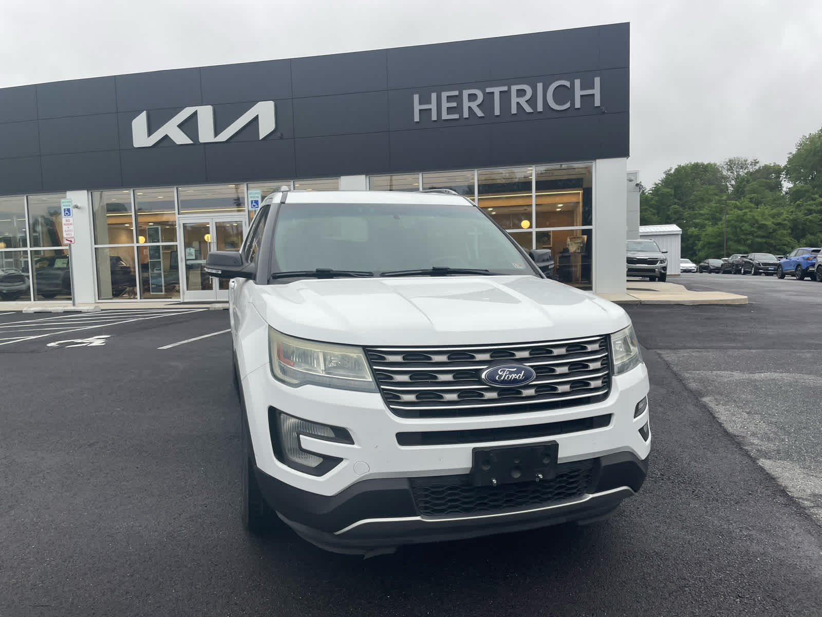 2016 Ford Explorer XLT 4WD's photo