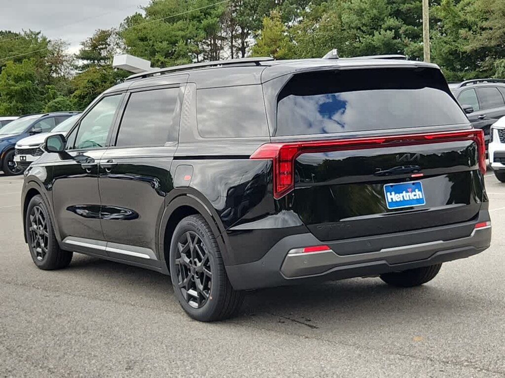 New 2026 Kia Carnival SX FWD