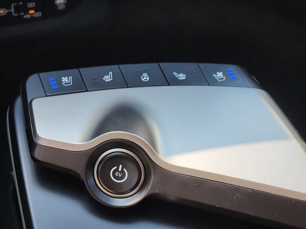 2025 Kia EV6 Wind - Photo 15