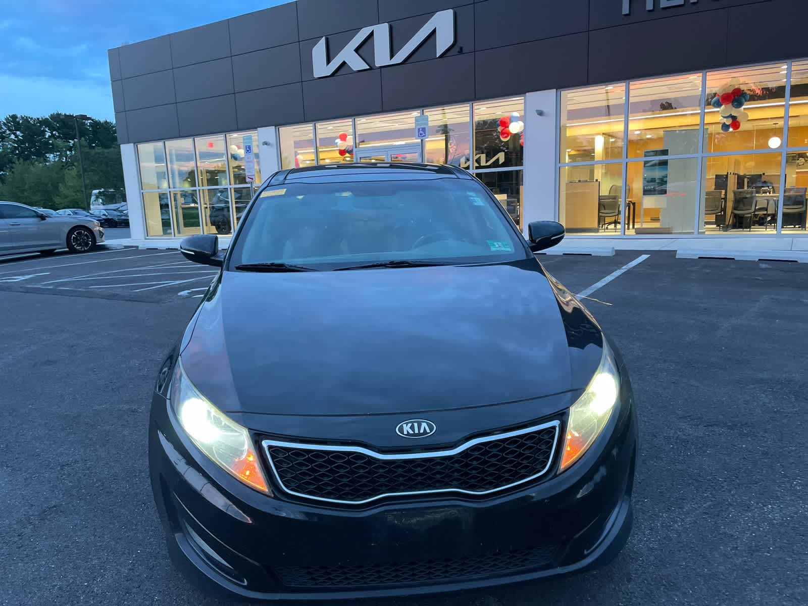 Used 2013 Kia Optima SX with VIN 5XXGR4A60DG125633 for sale in Easton, MD