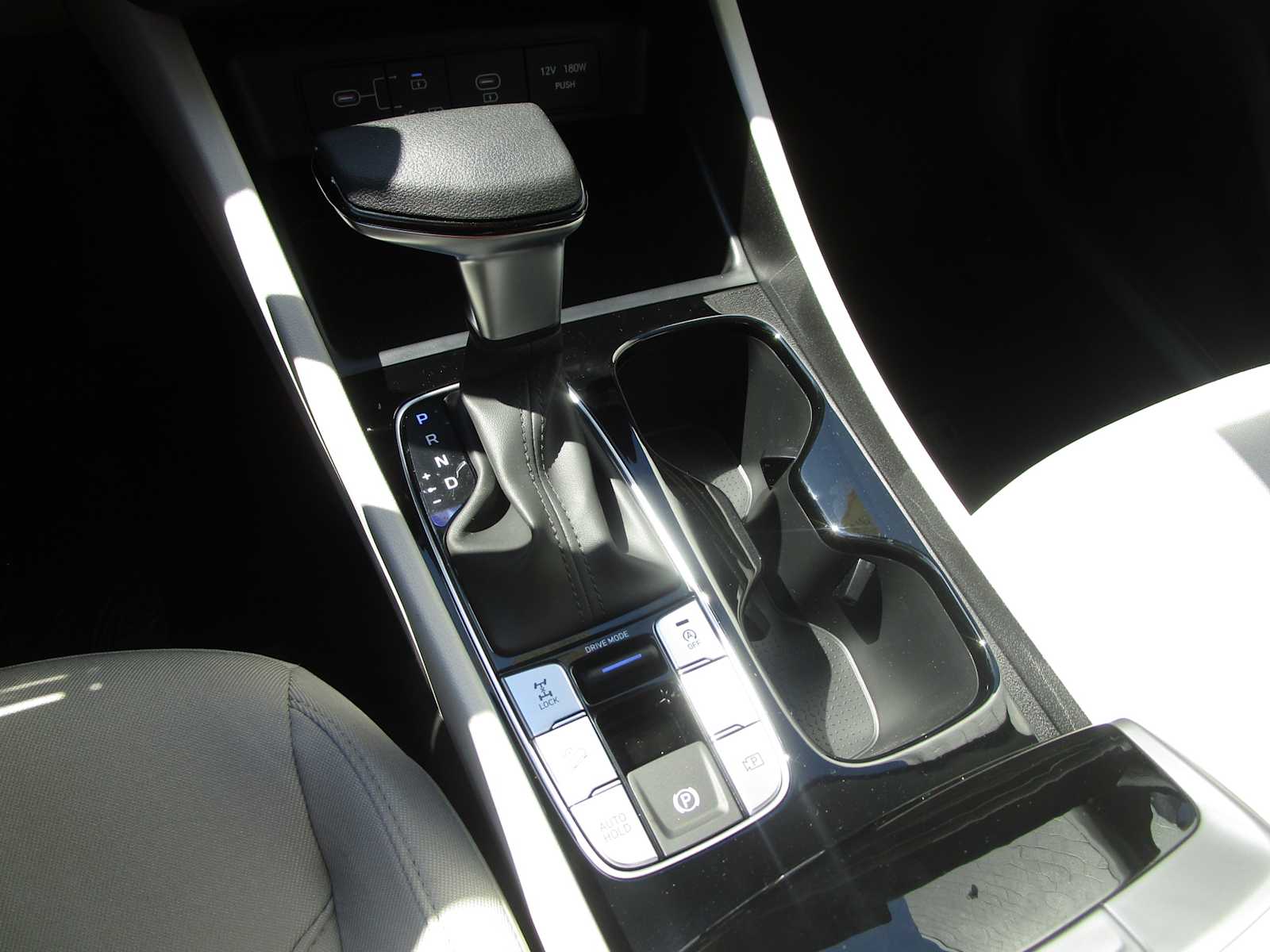 2026 Hyundai Tucson SE - Photo 23