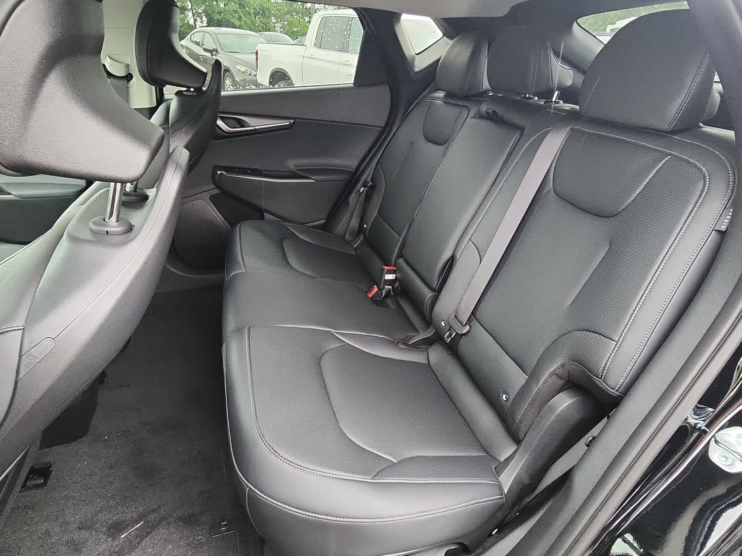 2025 Kia EV6 Wind - Photo 7