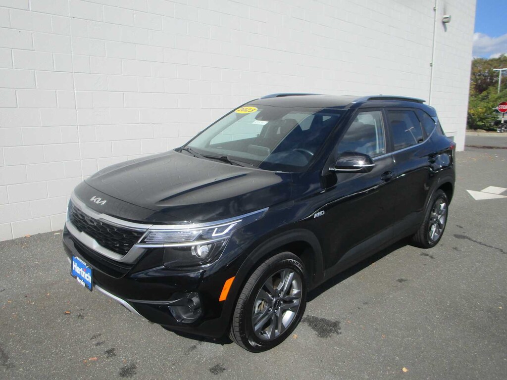 Used 2023 Kia Seltos S IVT AWD