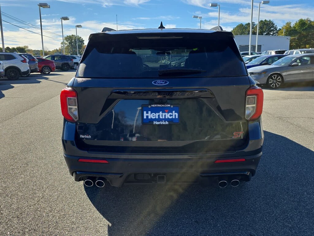 Used 2024 Ford Explorer ST 4WD