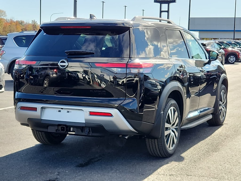New 2025 Nissan Pathfinder Platinum 4WD