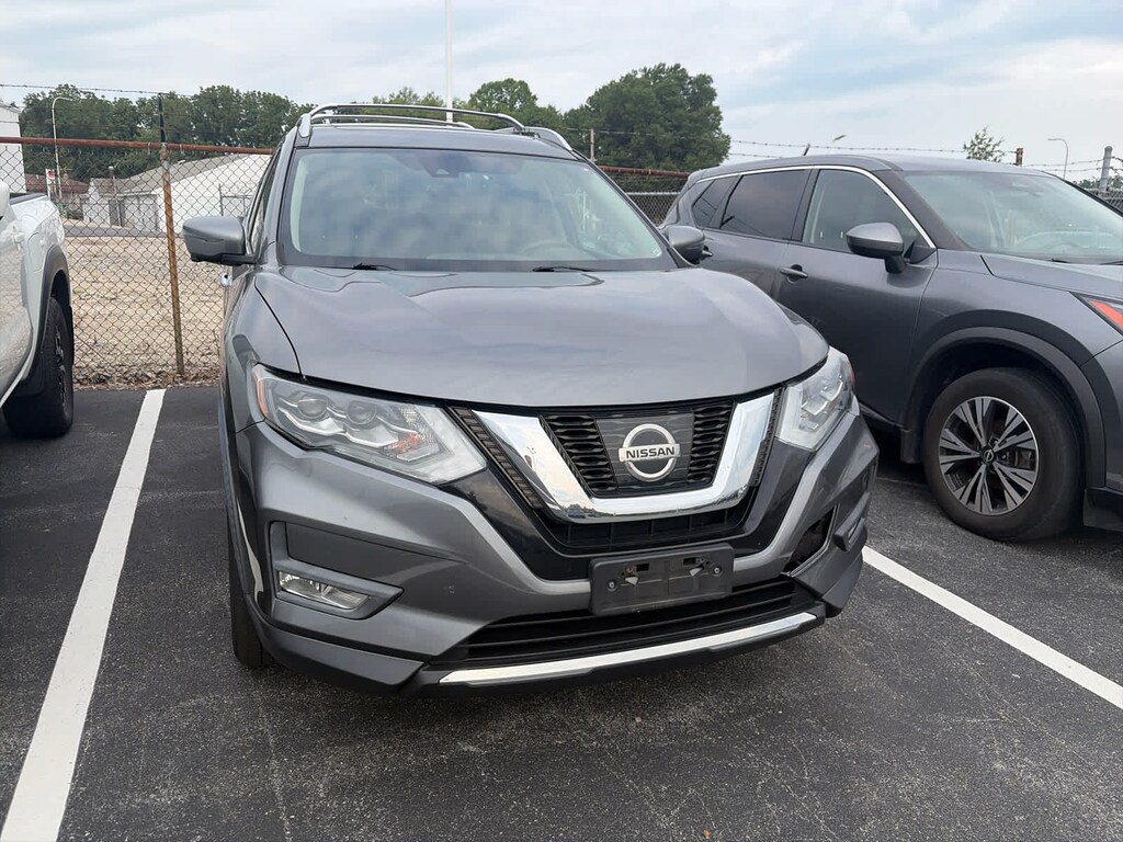 Used 2017 Nissan Rogue SL SUV