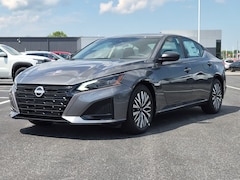 2026 Nissan Altima SV FWD