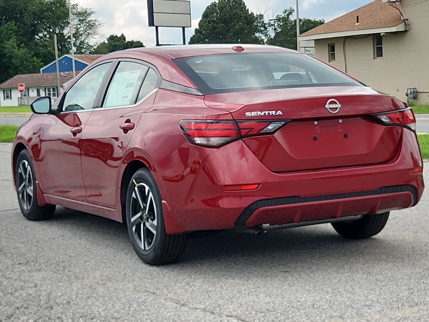 2025 Nissan Sentra SV photo 4