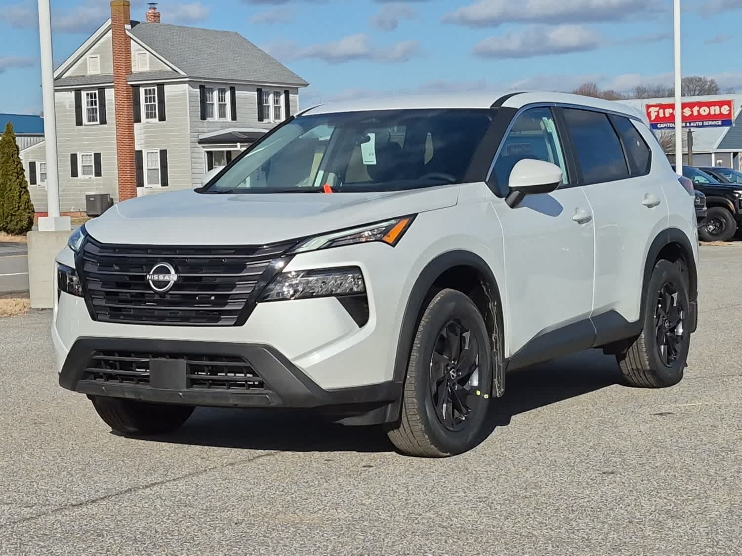 2026 Nissan Rogue SV's photo