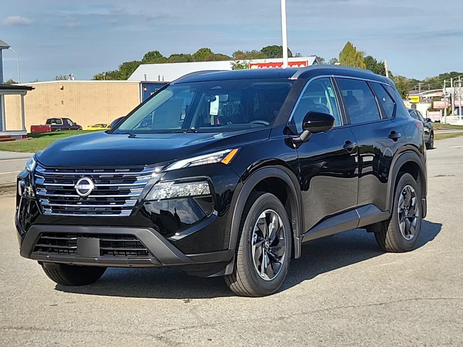 2026 Nissan Rogue SV's photo