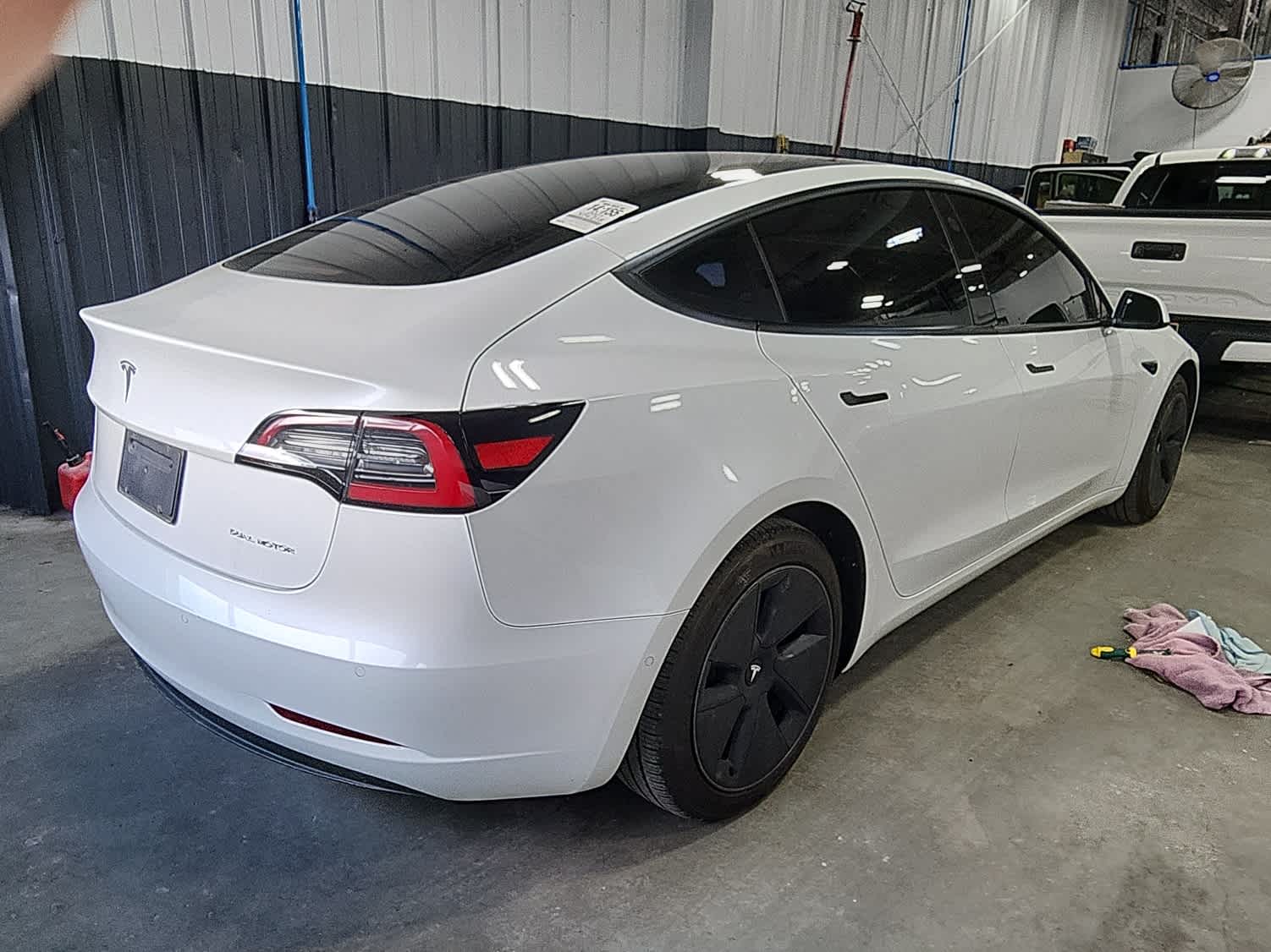 2021 Tesla Model 3 Long Range photo 3