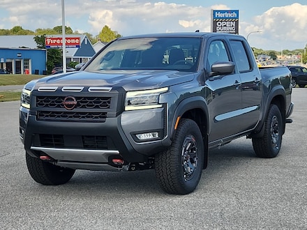 2025 Nissan Frontier PRO-4X Crew Cab 4x4 Crew Cab 4x4