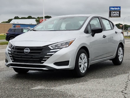 2025 Nissan Versa S Sedan