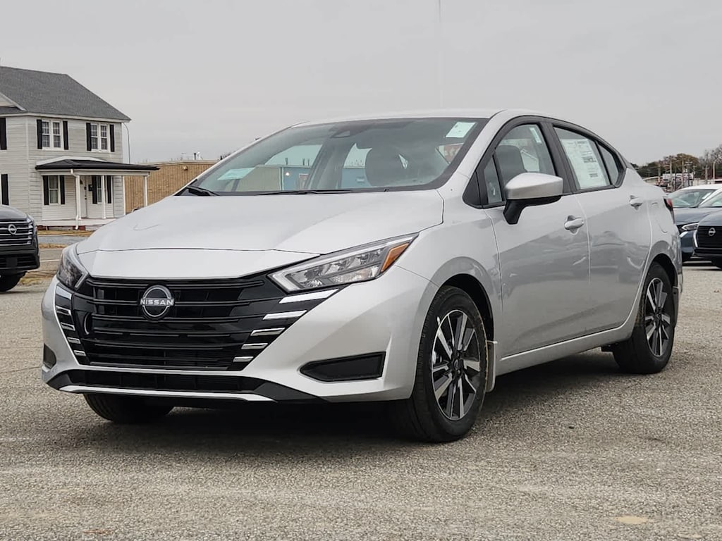 New 2025 Nissan Versa SV CVT