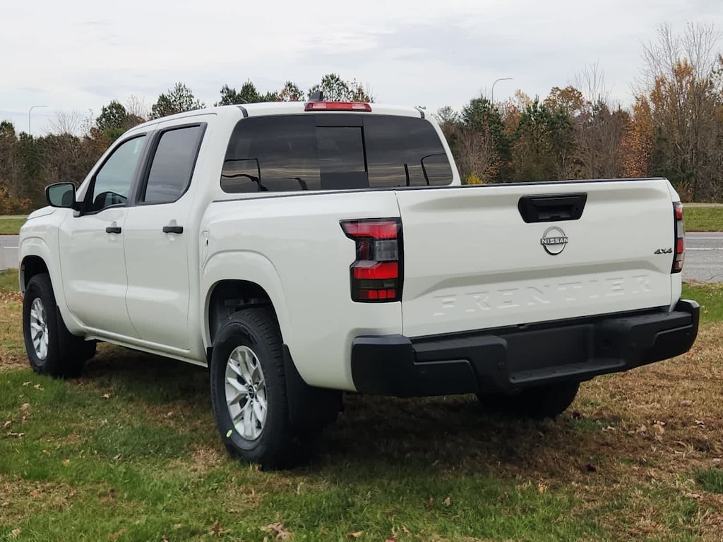 New 2026 Nissan Frontier S Crew Cab 4x4 Crew Cab 4x4