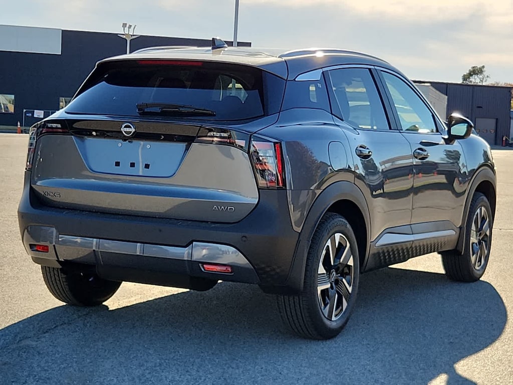 New 2026 Nissan Kicks SV AWD