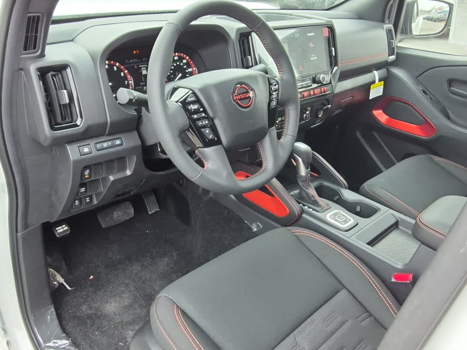 2026 Nissan Frontier PRO-4X - Photo 11