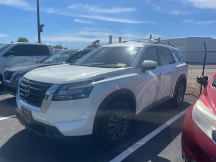 2024 Nissan Pathfinder SV SUV