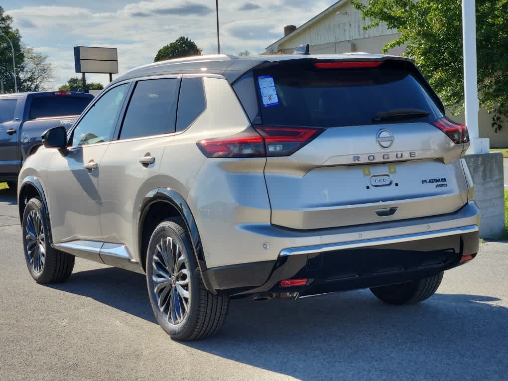 2026 Nissan Rogue Platinum photo 3