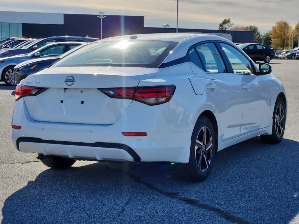 New 2025 Nissan Sentra SV CVT