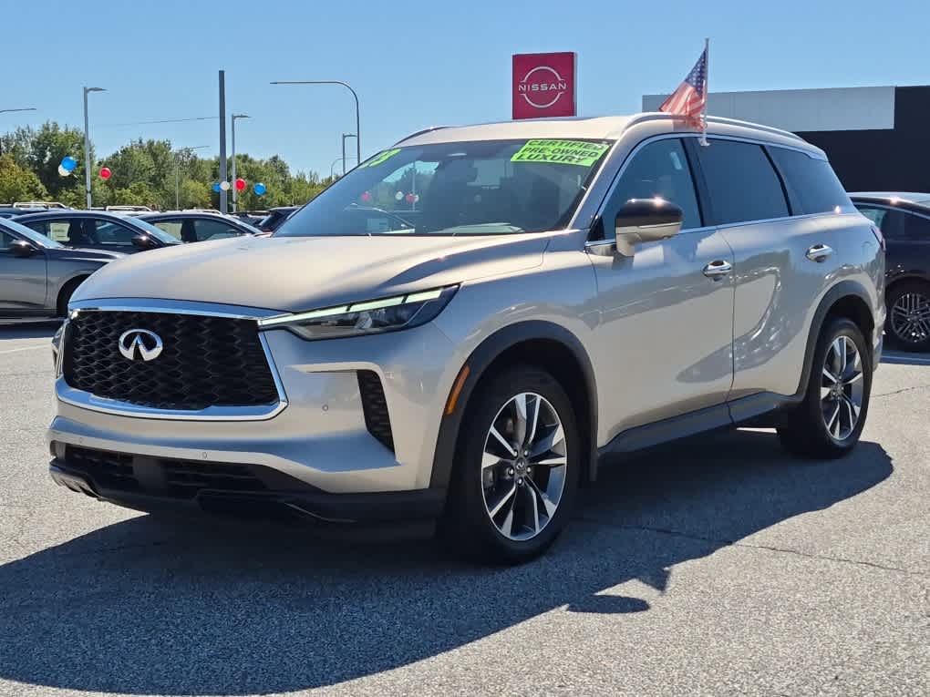 2023 INFINITI QX60 LUXE