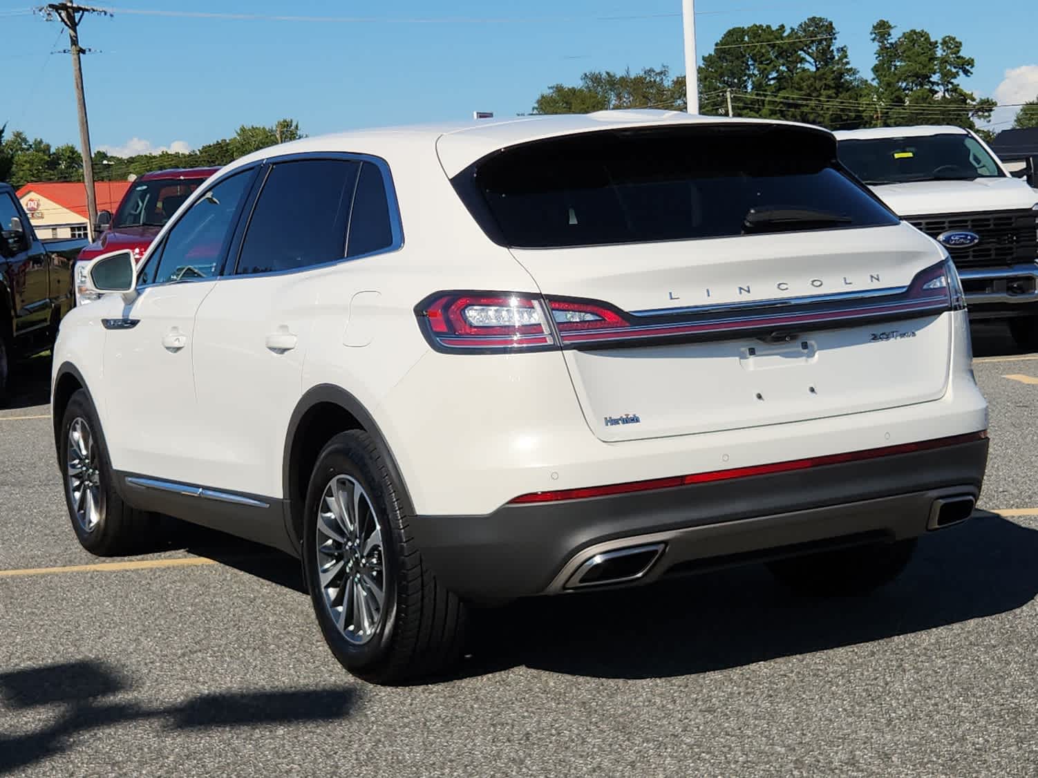 2020 Lincoln Nautilus Standard photo 4