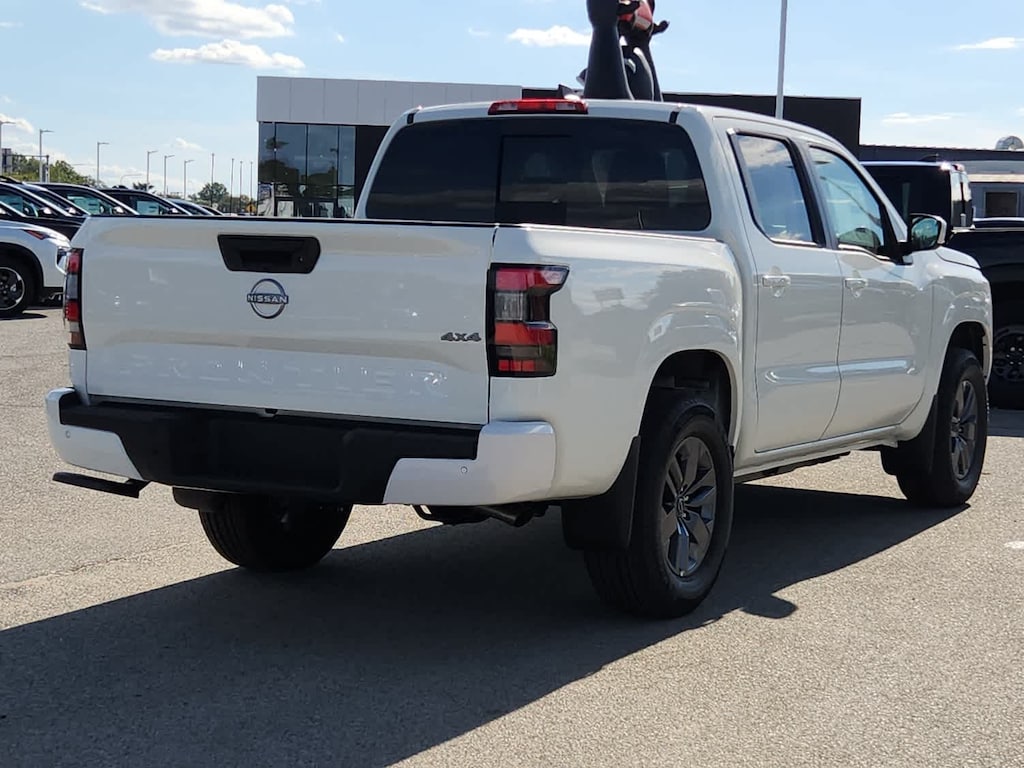 New 2026 Nissan Frontier SV Crew Cab 4x4 Crew Cab 4x4