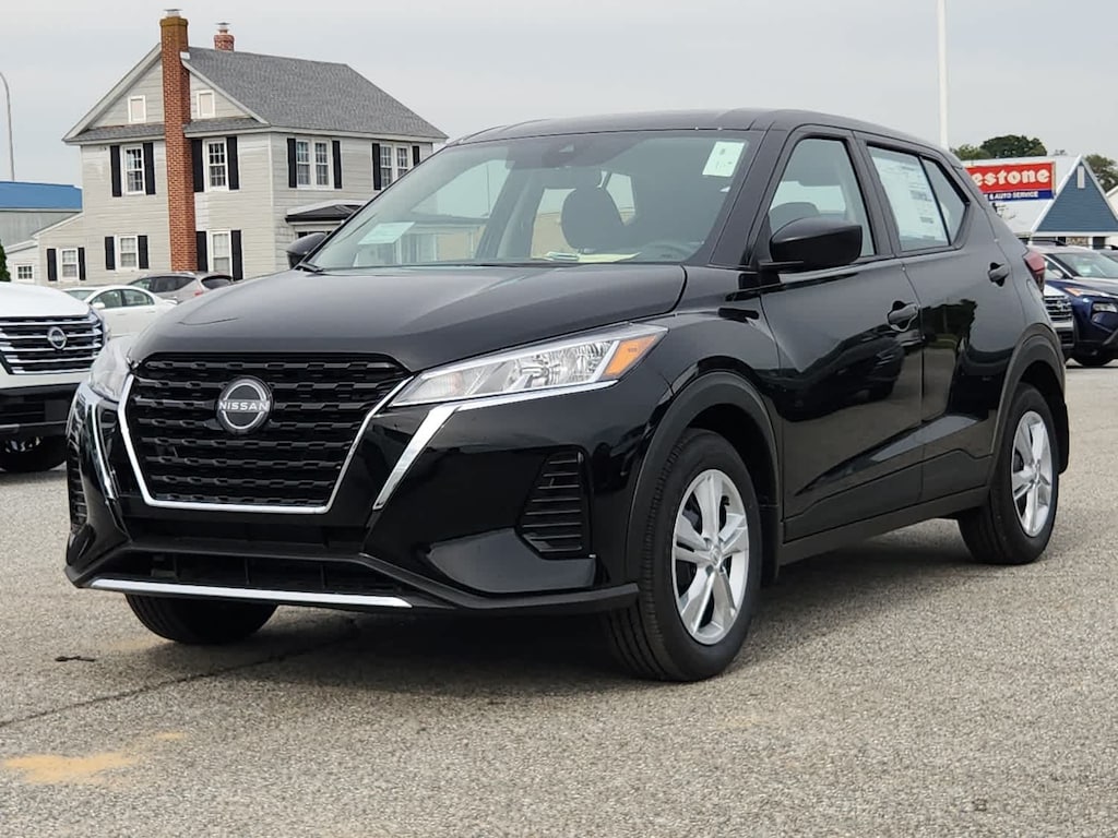 Certified 2025 Nissan Kicks Play S SUV