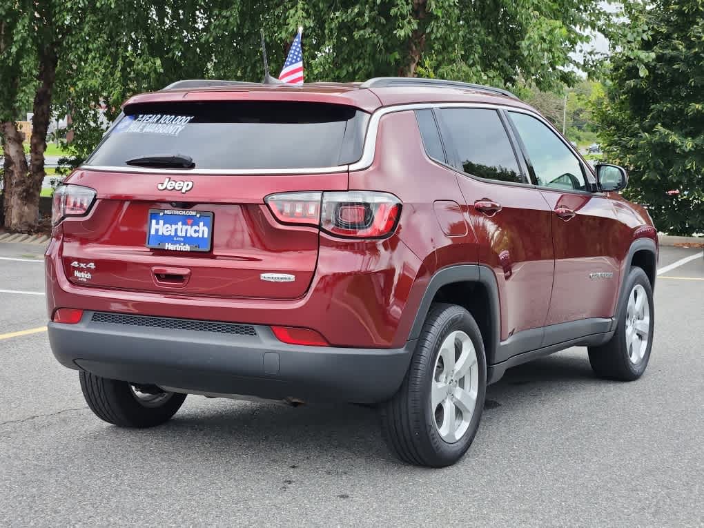 2021 Jeep Compass Latitude photo 3