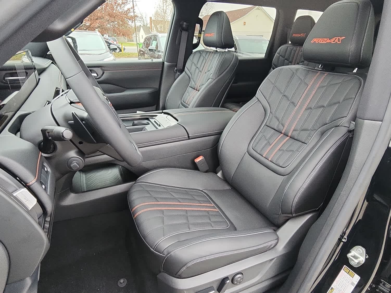 2026 Nissan Armada PRO-4X - Photo 12