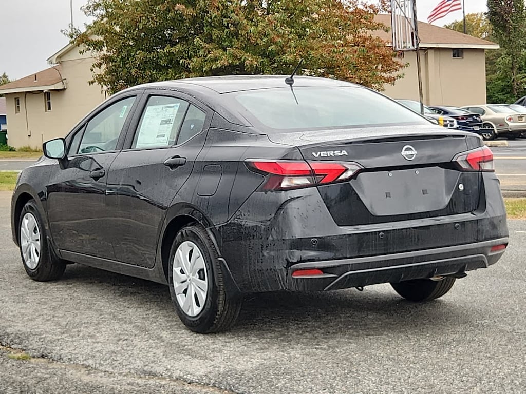 New 2025 Nissan Versa S CVT
