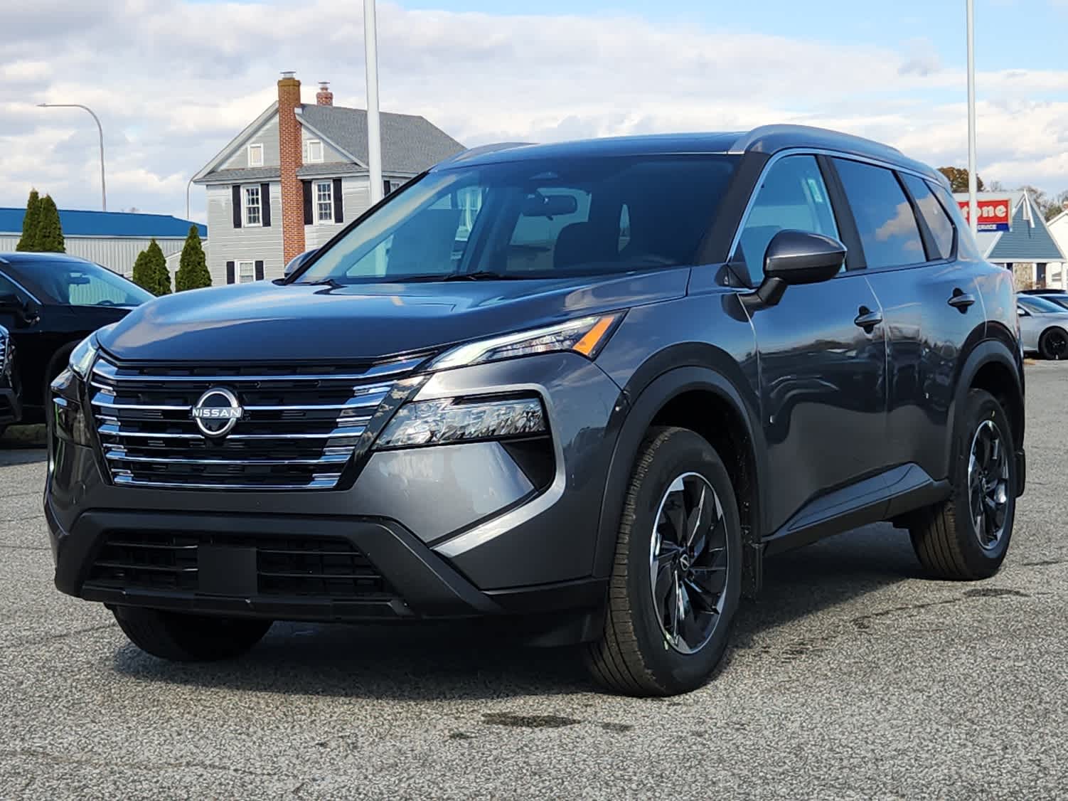 2026 Nissan Rogue SV's photo