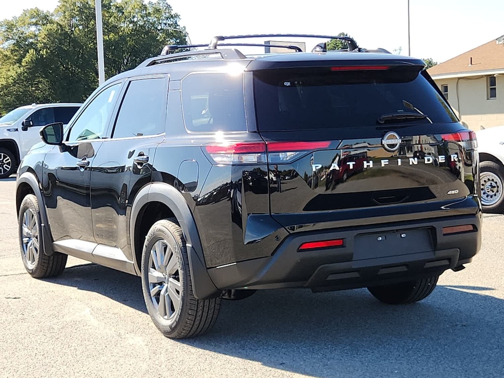 New 2025 Nissan Pathfinder SV 4WD